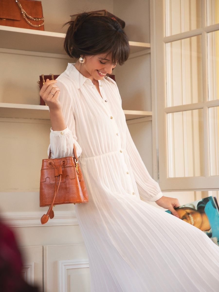 Mini-Beuteltasche aus braunem Leder Capucine XS 1960 Bernstein Ansicht Zoom Material W39XS L L