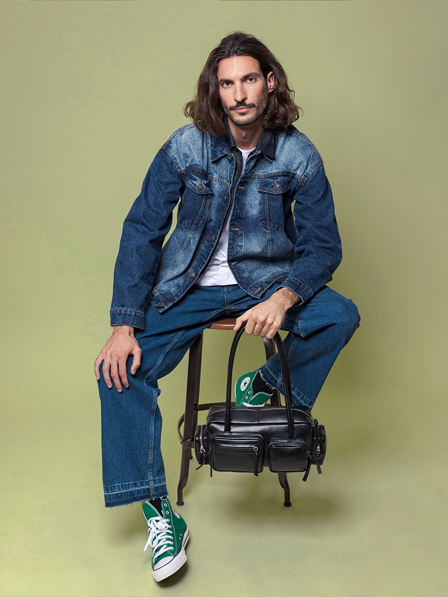 tasche-mit-mehreren-taschen-leder-lebasset-90er-schwarz-ansicht-w56-b