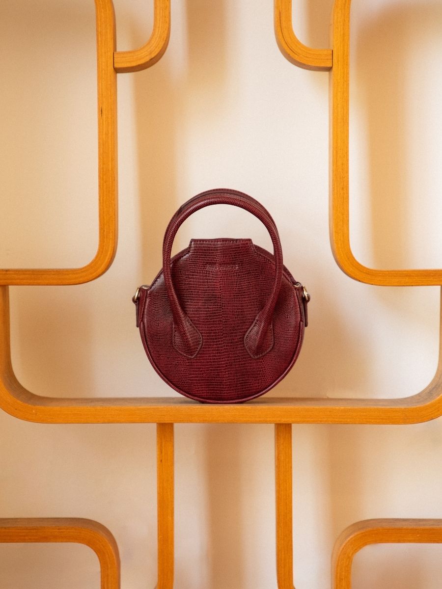 foto-frontansicht-handtasche-leder-rot-aline-1960-granat-paul-marius-w34-l-r