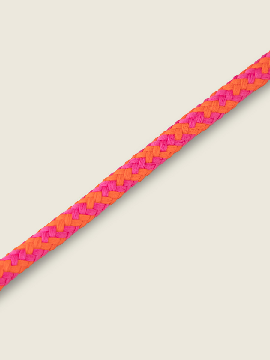 Fotoansicht-Schulterriemen-Handytasche-Leder-rosa-Eva-Neonrosa-Paul-Marius-M71-NE-PI