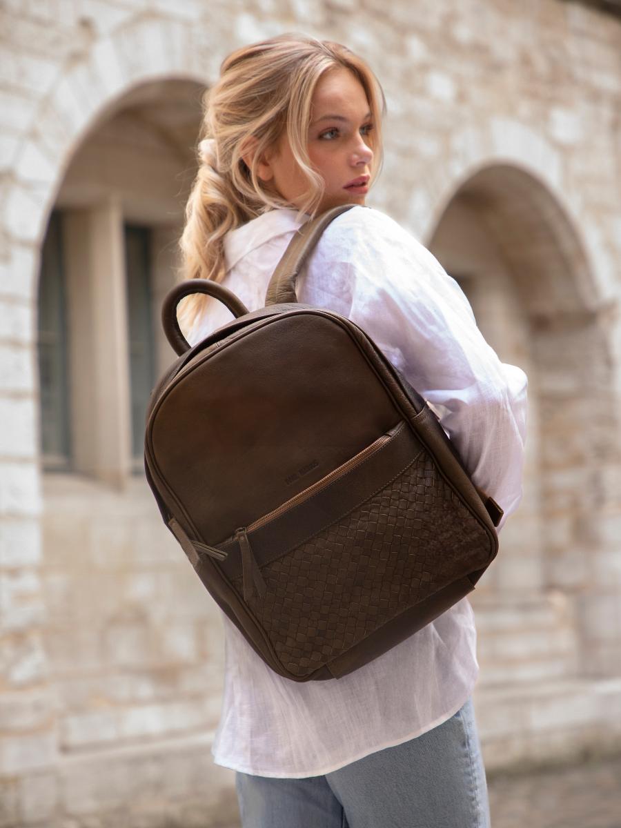 foto-ansicht-von-vorne-lederrucksack-kaki-lebordelais-kaki-paul-marius-m201w-k