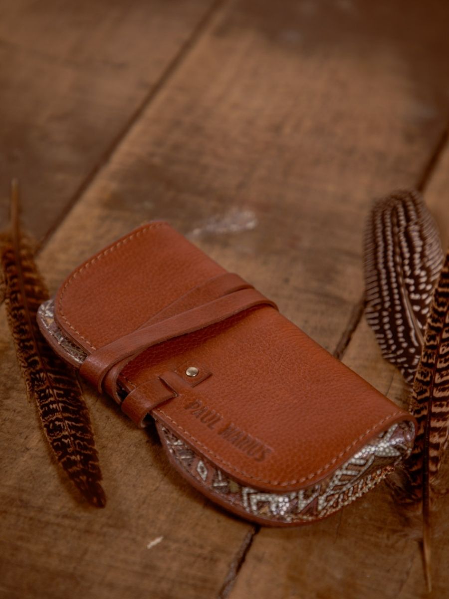 Fotoansicht-Umhängetasche-aus-mehrfarbigem-Leder-Brillenetui-Esperanza-Paul-Marius-M49-MEX