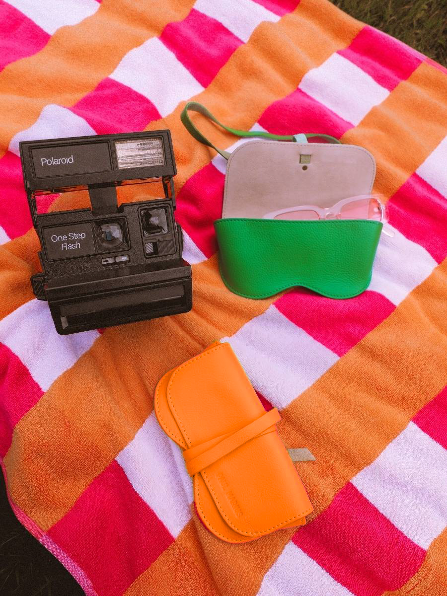 Foto-Brillenetui-aus-orangefarbenem-Leder-Brillenetui-Sorbet-Mango-Paul-Marius-M49-SB-O