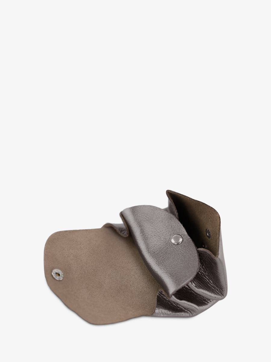 Fotoansicht-Seite-Geldbörse-Leder-Silber-LeGustave-Stahl-Paul-Marius-BBW-GM