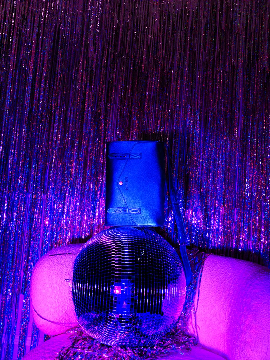 Foto-Tasche-Umhängetasche-Leder-Damen-blau-L'Indispensable-Ultraviolet-Paul-Marius-W08-UV-B