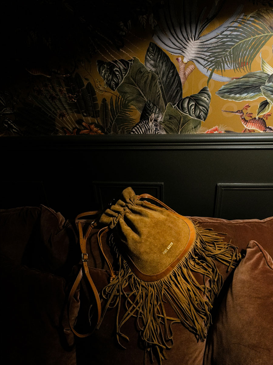 Foto-Material-Umhängetasche-Leder-Damen-braun-LeChamane-Paul-Marius-W101-L