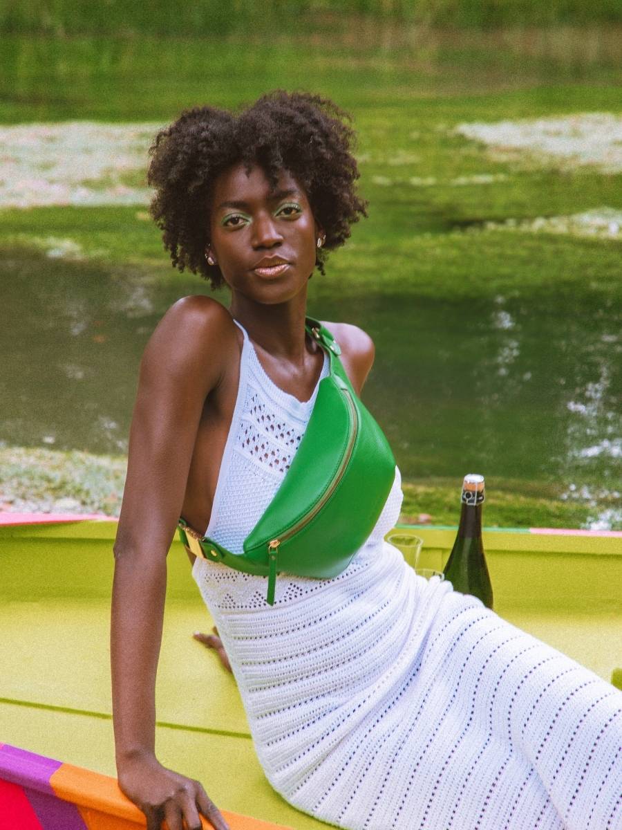 Fotoansicht-Vorderseite-Leder-Gürteltasche-grün-LaBanane-Sorbet-Kiwi-Paul-Marius-M503-SB-GR