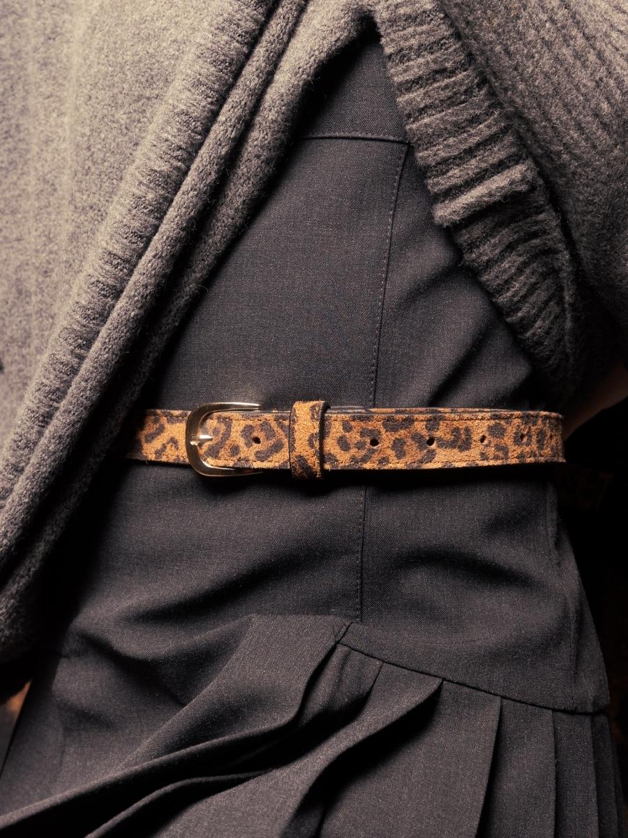 Fotoansicht-Gürteltasche-für-Damen-schwarz-Leopard-LaCeinture-Anna-Leopard-Paul-Marius-LB-105-AC903-LP-B