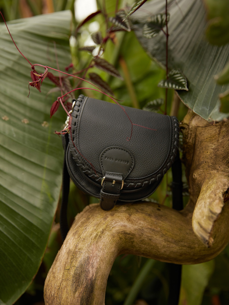 mini-umhängetasche-leder-lebobo-xs-schwarz-ansicht-w61xs-b