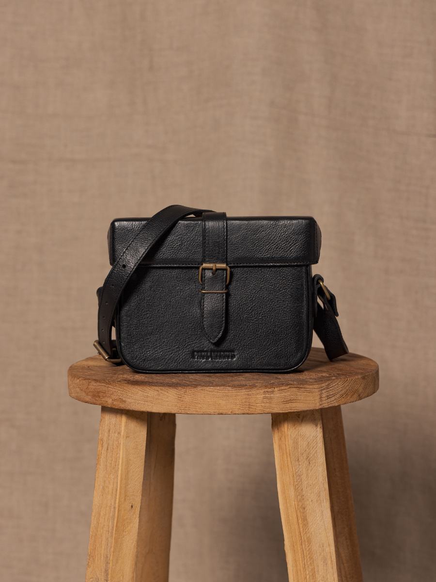 Umhängetasche LeCoquin schwarz Öl Innenansicht M405 OBL