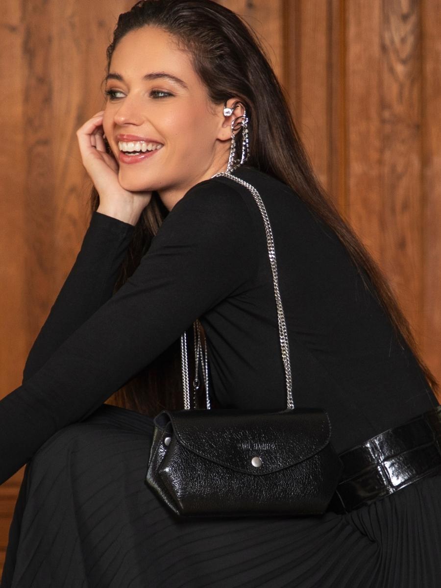 mini-handtasche-schwarz-legustave-clutch-eclipse-ansicht-tragegurt-clpl-m-b