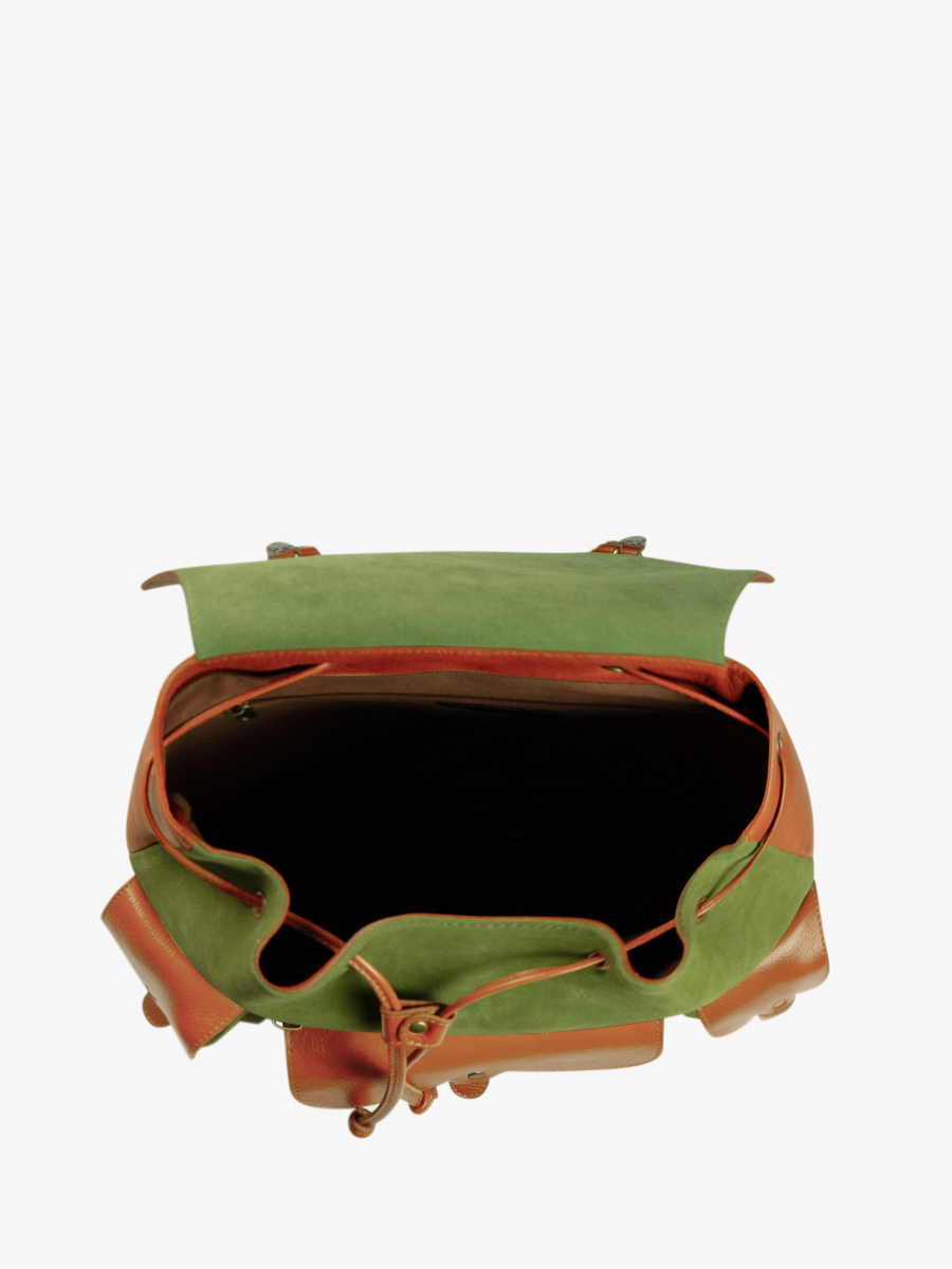 Fotoansicht: brauner Rucksack aus Leder, khakifarben, Le Meridien, Nomade, Paul Marius, M35 OCO-GR