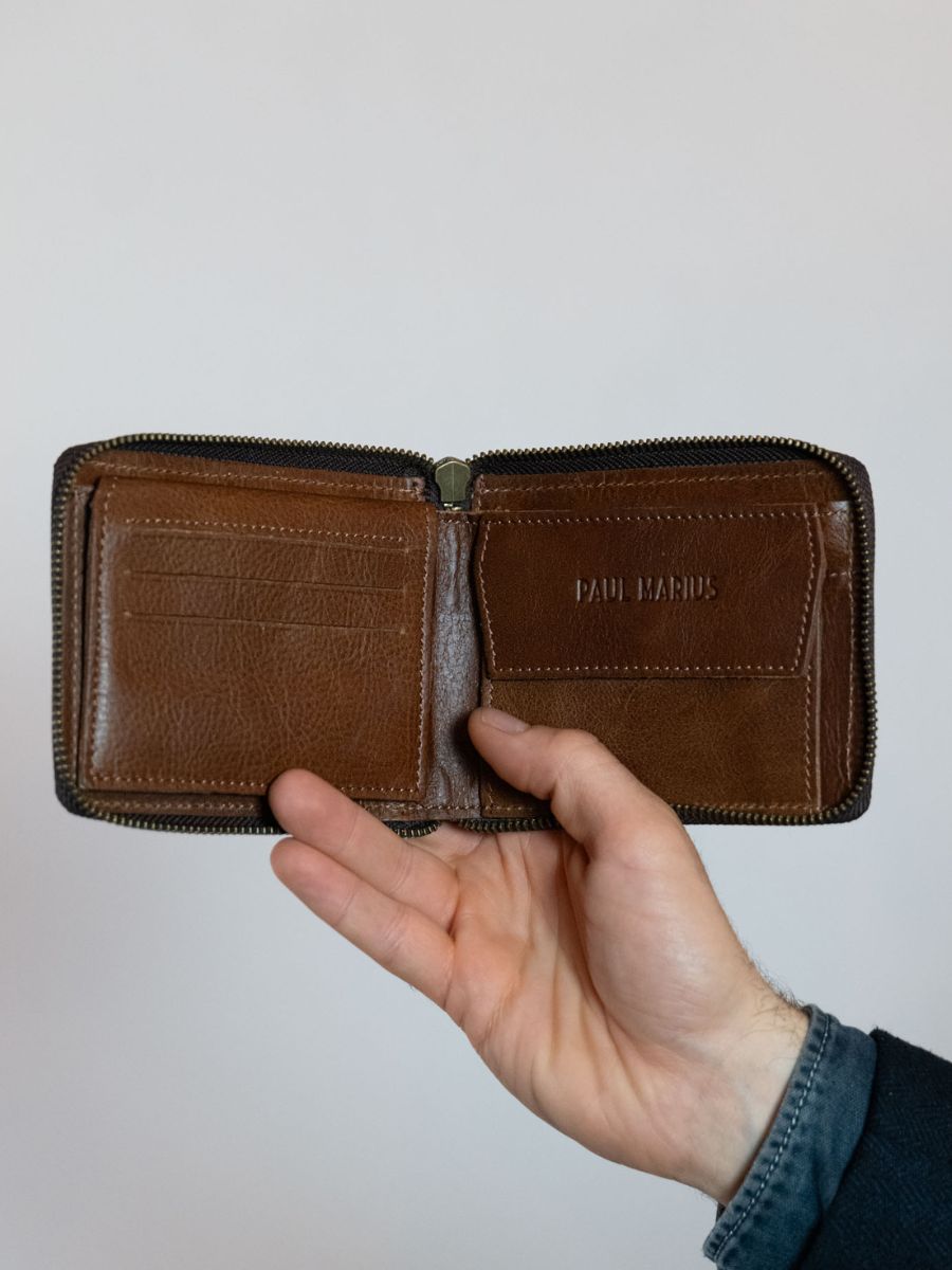 Fotoansicht-Unisex-Lederbrieftasche-braun-LePortefeuille PAUL-Tabak-Paul Marius-WALLET MK