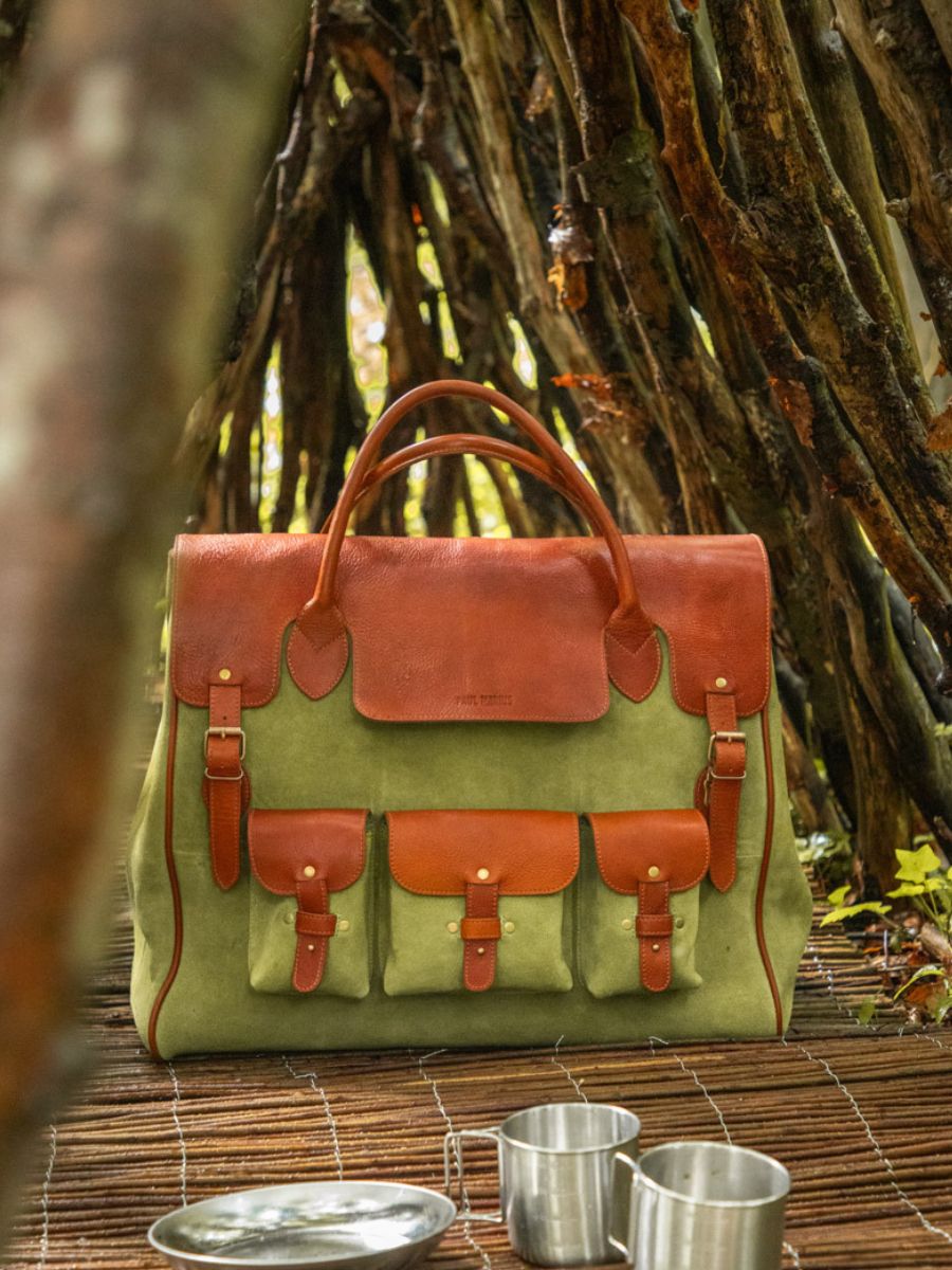 Foto-Vorderansicht-große-Reisetasche-aus-Leder-für-Herren-khaki-braun-Rouen-Delhi-Nomade-Paul-Marius-M109-OCO-GR