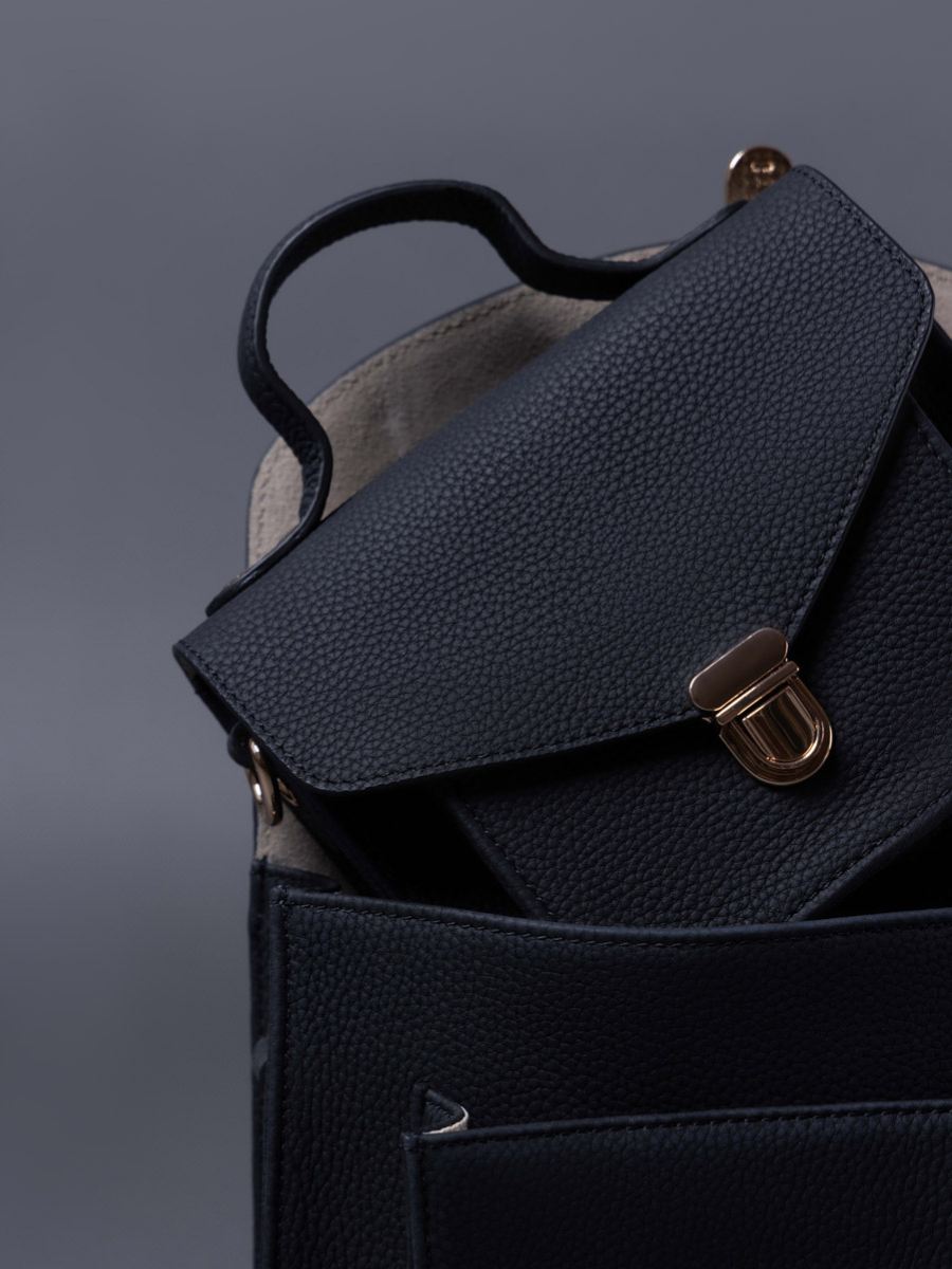 Mini-Umhängetasche aus Leder Mademoiselle George XS N2 schwarz-anthrazit Ansicht Zoom Material W105XS BM B