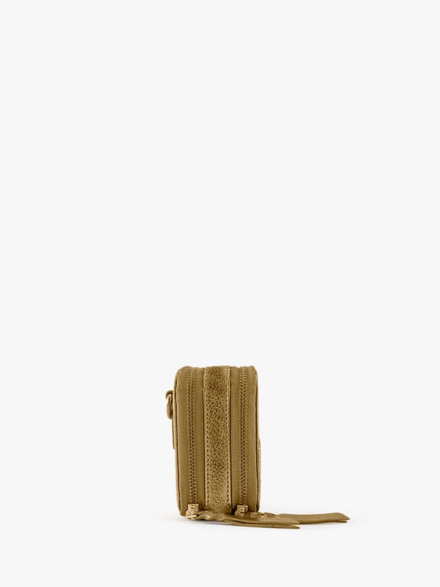 Fotoansicht-Seite-Gürteltasche-goldenes-Leder-Paula-Bronze-Paul-Marius-M66-OG