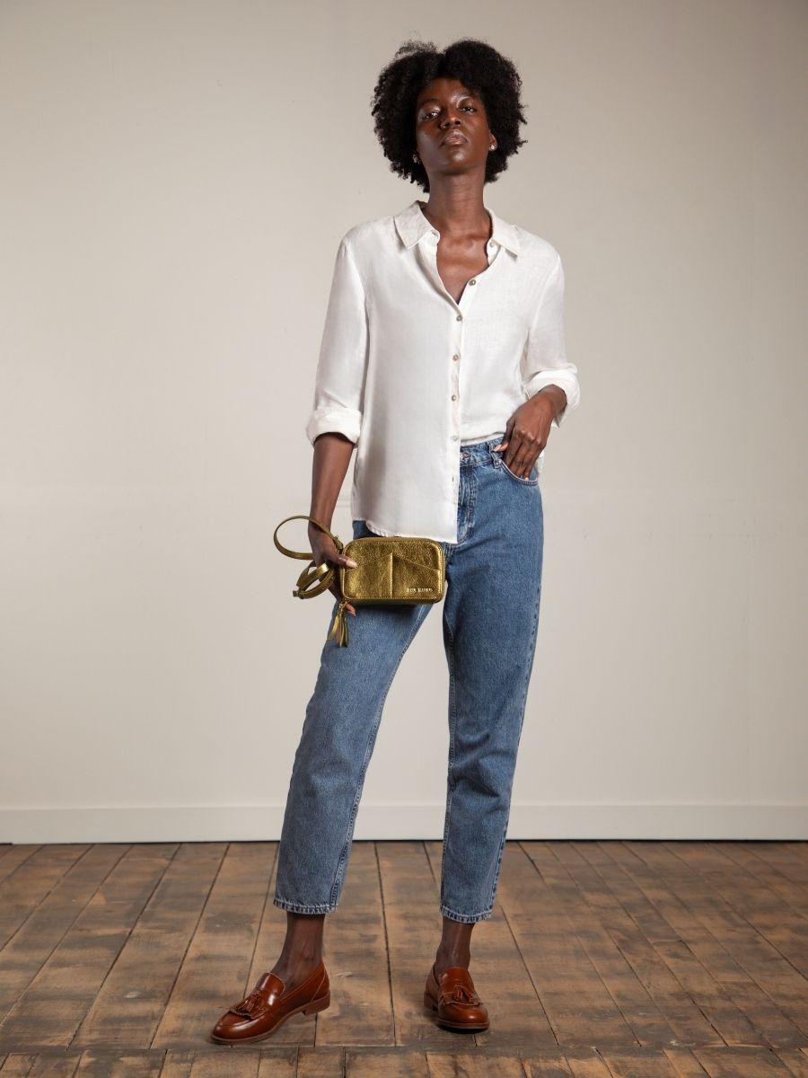 Foto-Ansicht-Innenraum-Gürteltasche-goldenes-Leder-Paula-Bronze-Paul-Marius-M66-OG