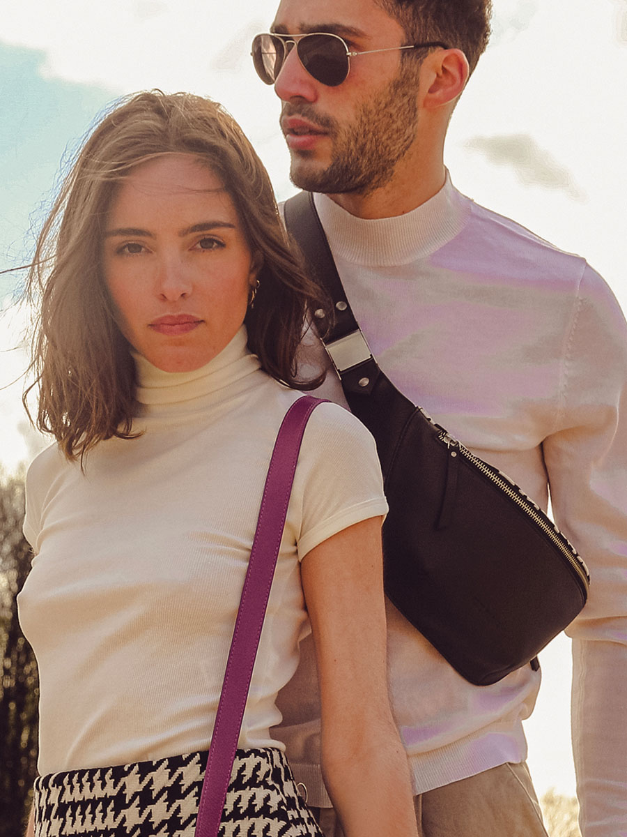 Foto-Ansicht-Trage-Beispiel-Gürteltasche-Leder-schwarz-LaBanane-Allure-schwarz-Paul-Marius-M503-HS2-B