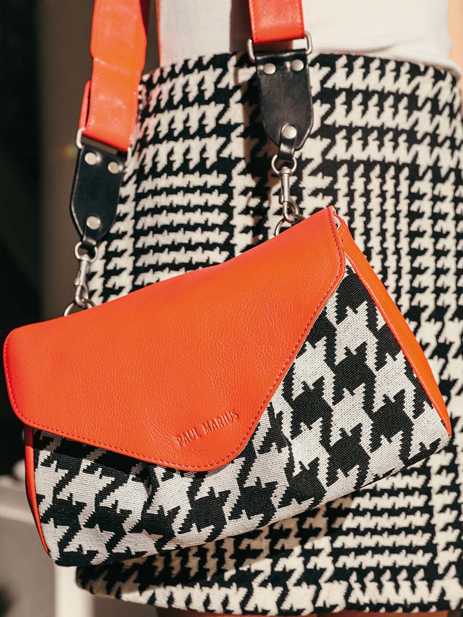 Foto-Tragetasche-Umhängetasche-Leder-orange-Suzon-M-Allure-orange-Paul-Marius-W25M-HS2-O