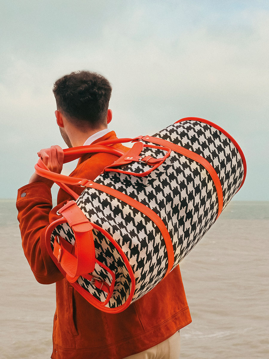 Fotoansicht-Vorderseite-Reisetasche-Leder-orange-LeVoyageur-XL-Allure-orange-Paul-Marius-M08S60-HS2-O