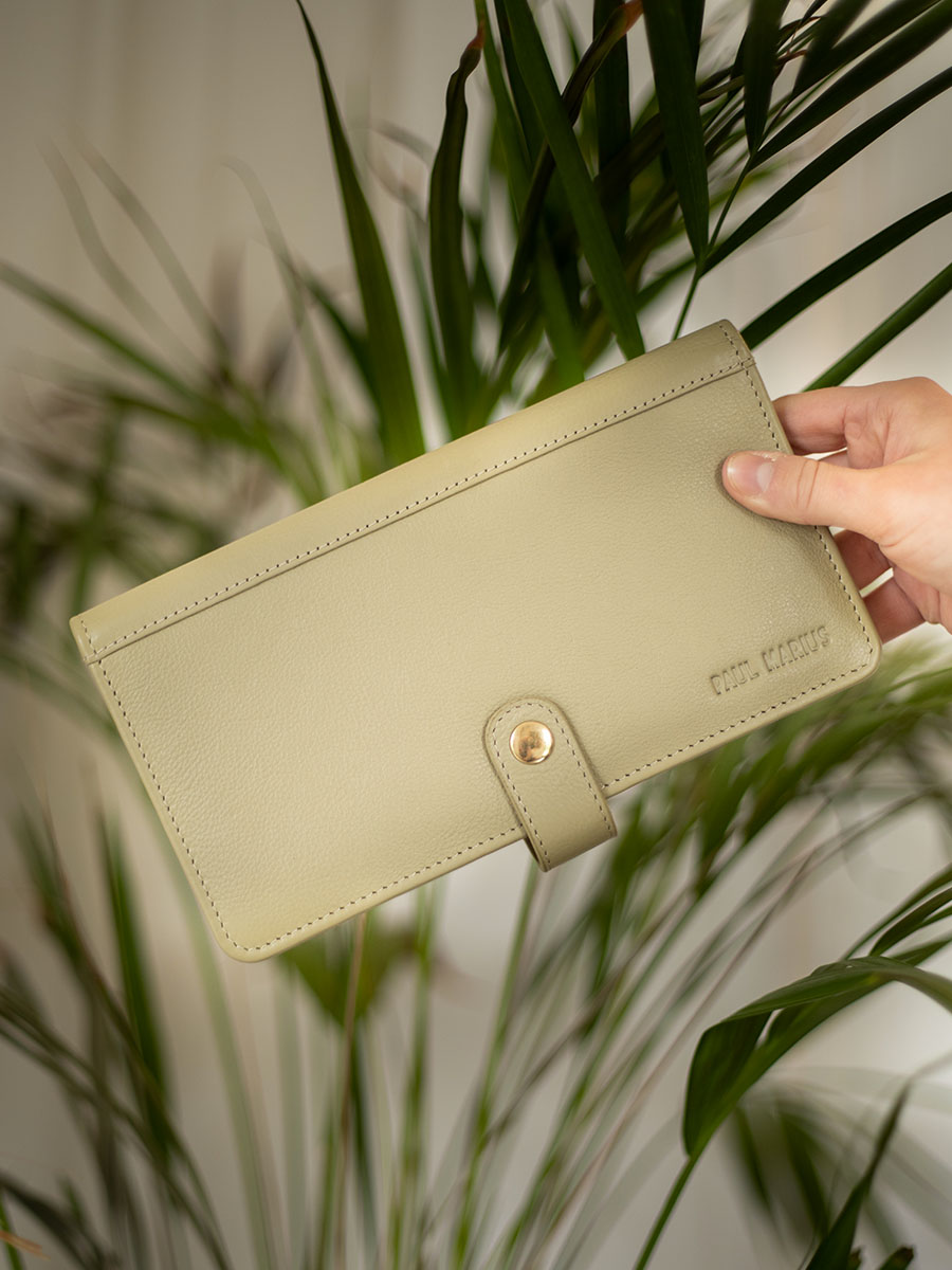 Foto-Innenansicht-Brieftasche-Leder-grün-Charlotte-N2-Art-Deco-Mandel-Paul-Marius-M67-AD-AL