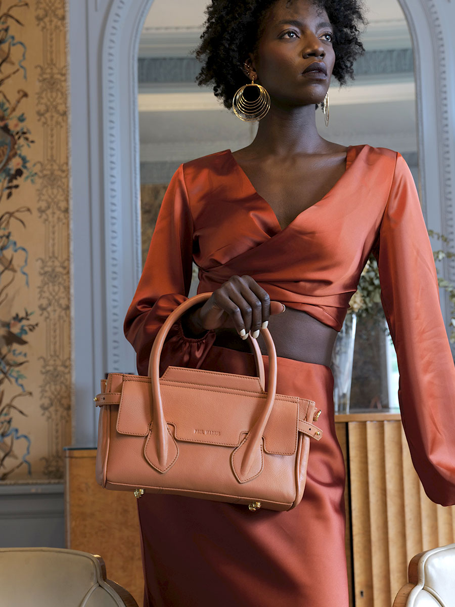 Foto-Material-Handtasche-braunes Leder-Madeleine S Art Déco Karamell Paul Marius W31S AD CA