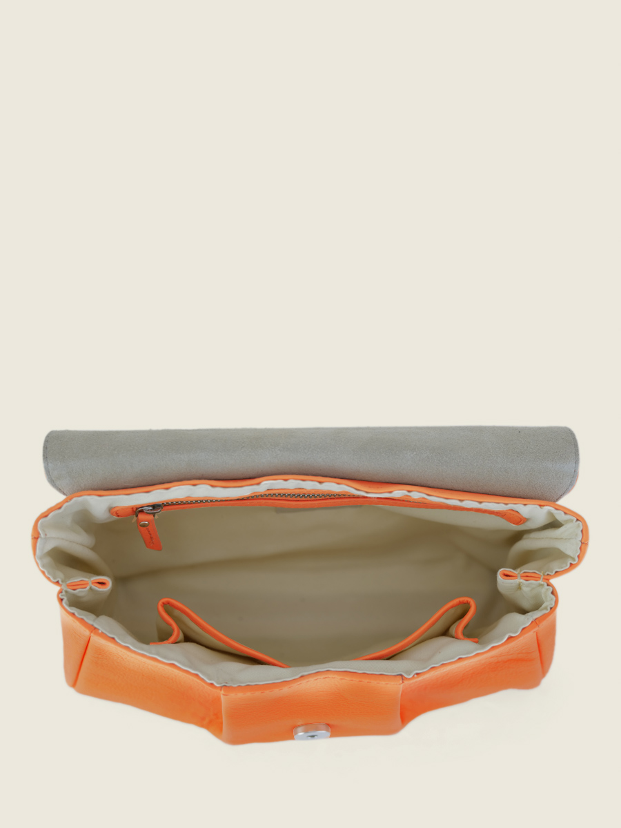 foto-innenansicht-umhängetasche-leder-orange-suzon-m-pastel-aprikose-paul-marius-w25m-pt-o