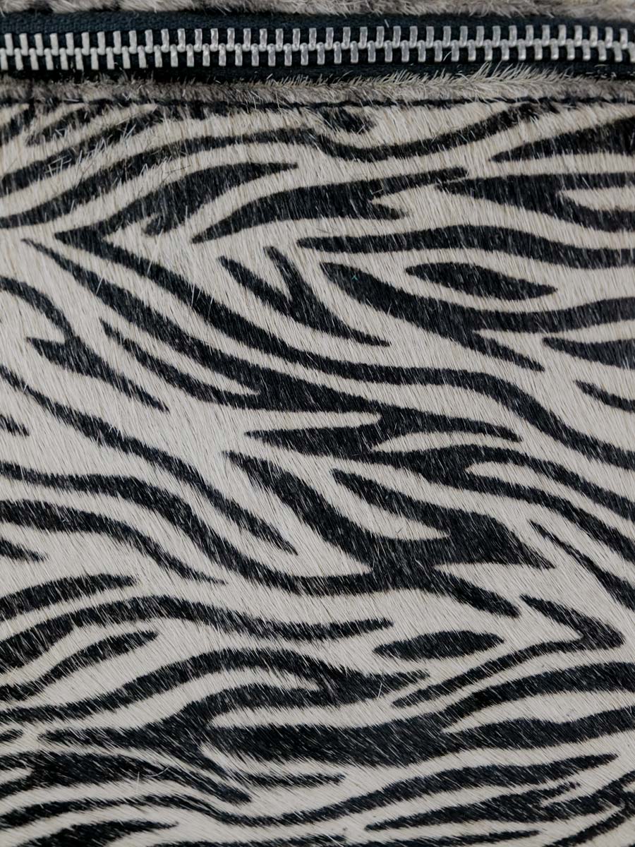 Foto-Material-Gürteltasche-Leder-Damen-LaBanane-Zebra-Paul-Marius