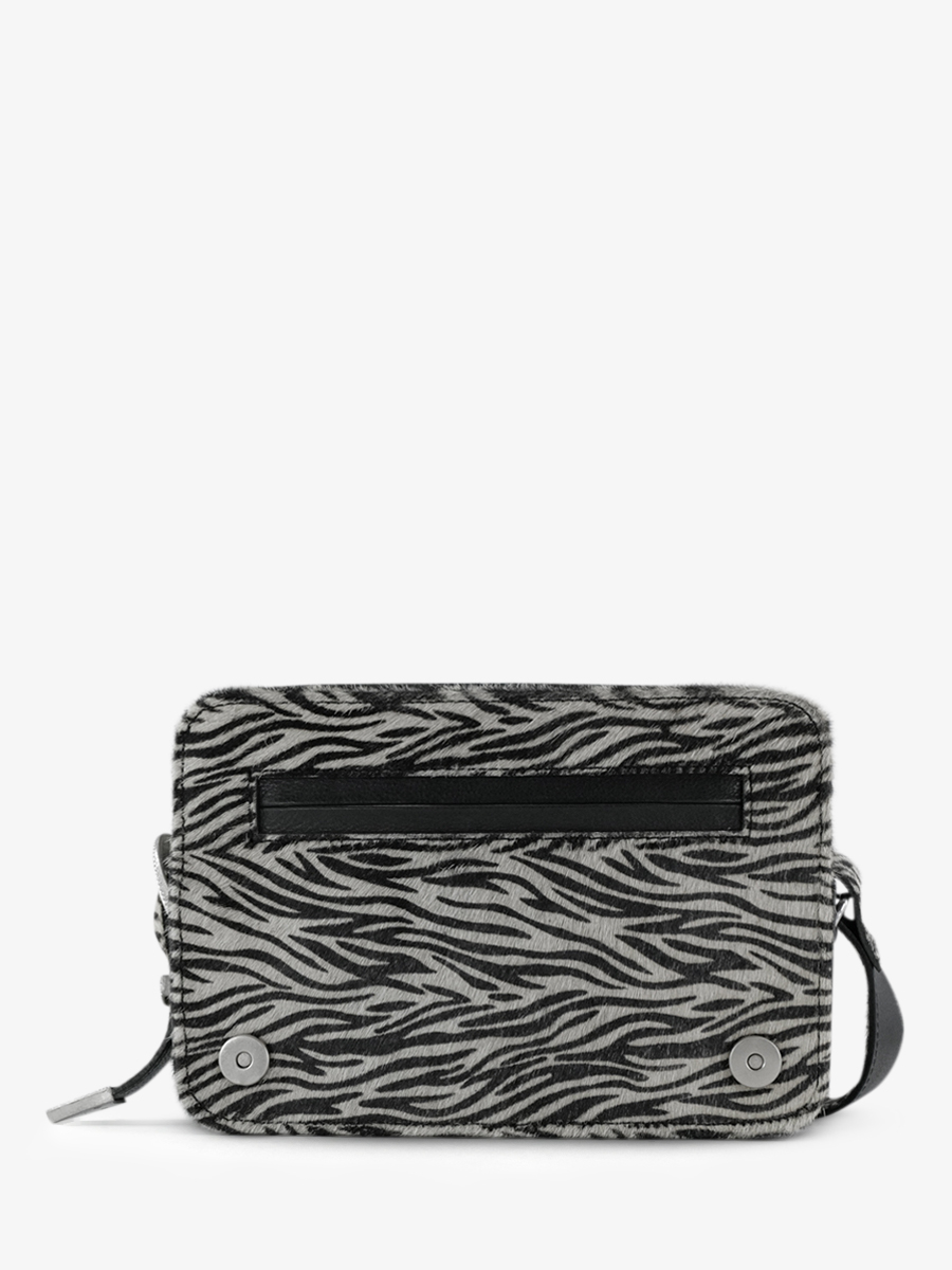 Foto-Rückansicht-Ledertasche-Baguette-für-Damen-lebaguette-zebre-paul-marius-