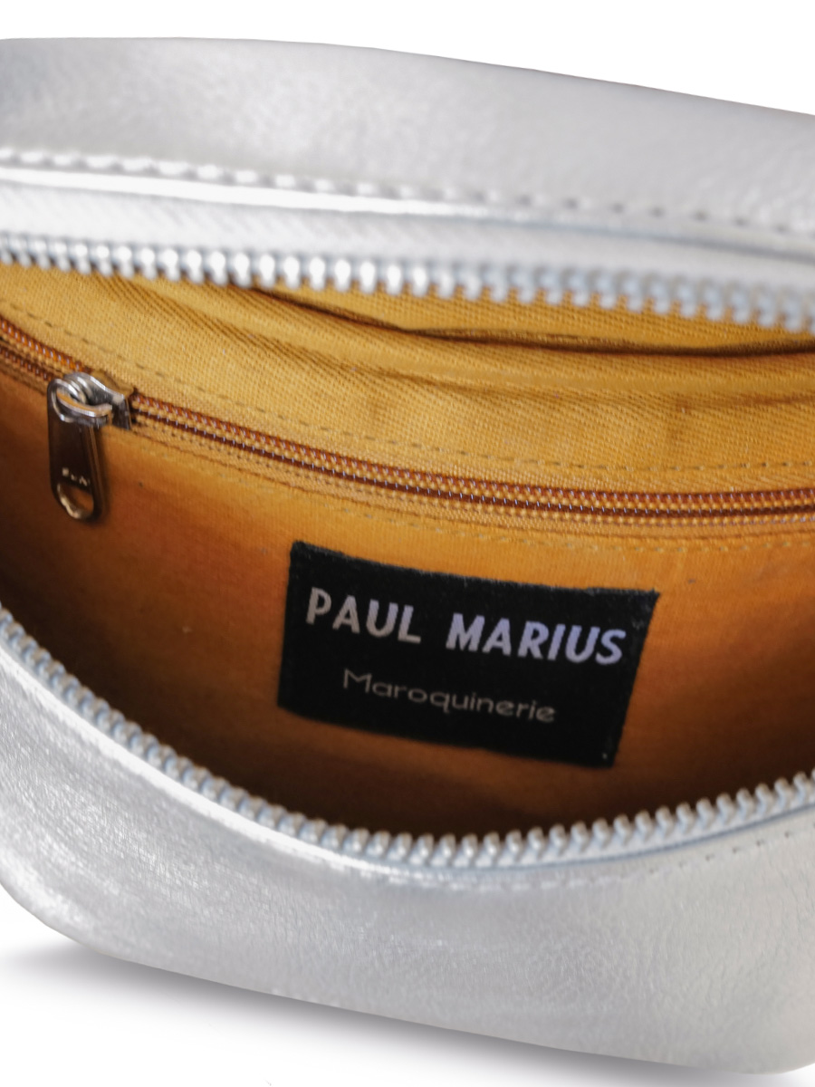 Foto-Ansicht-Innenseite-Gürteltasche-aus-silbernem-Leder-LaBanane-silber-Paul-Marius-M503-S