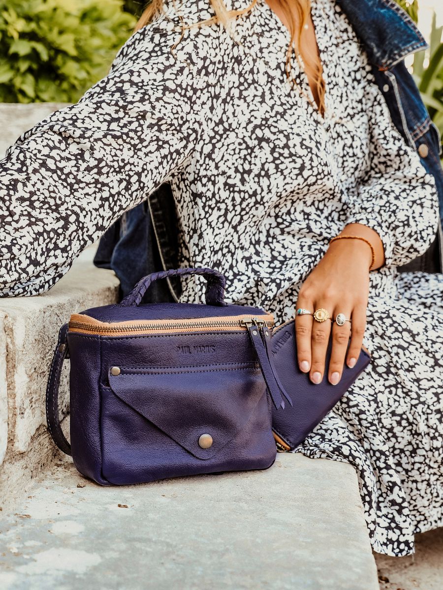 Foto-Rückansicht-Brieftasche-Leder-Damen-blau-LePortefeuille Manon-blau-ägyptisch-Paul Marius-M32-EGB