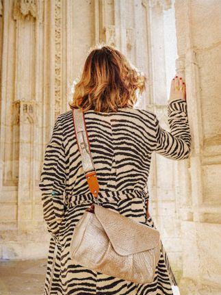 Suzon M – Bernstein Silber