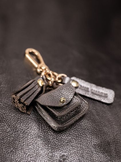 LaBreloque Pompon - Stahl