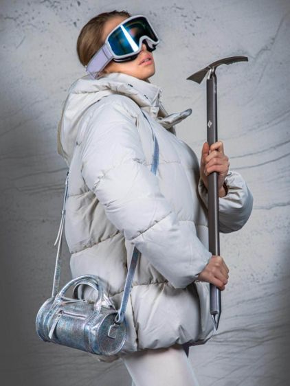 Charlie Granite – Weiß/Holografisch