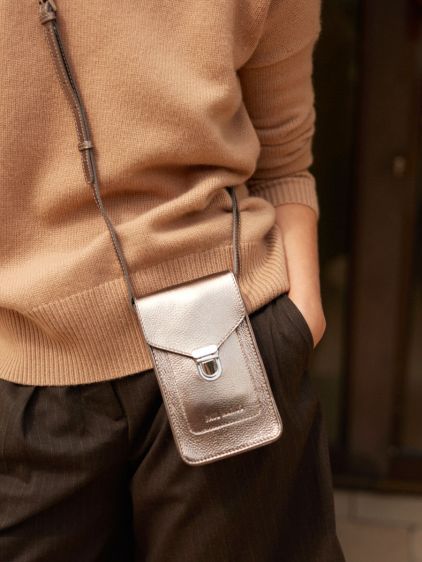 LePorte-Téléphone – Stahl