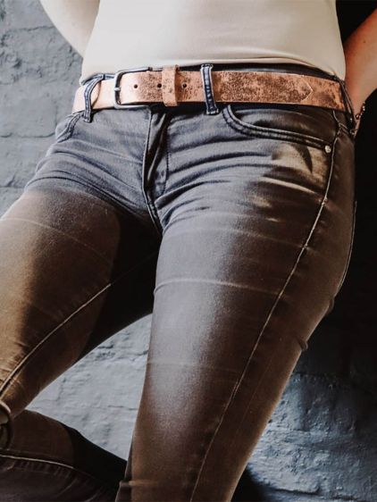 Der Gürtel mit Schnalle – Eclats Goldrosa