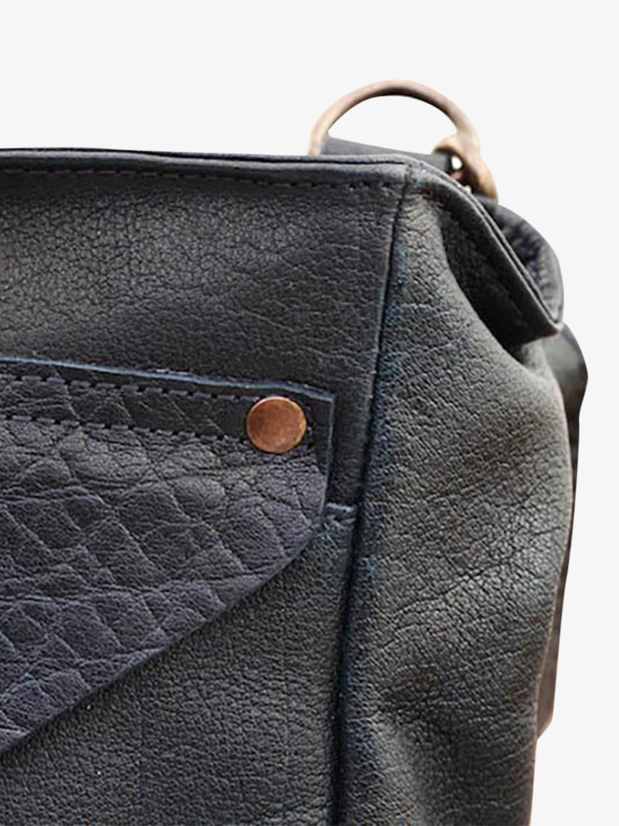 Foto-Material-Umhängetasche-Leder-Damen-blau-Legavroche-tintenblau-Paul-Marius-W06-DB