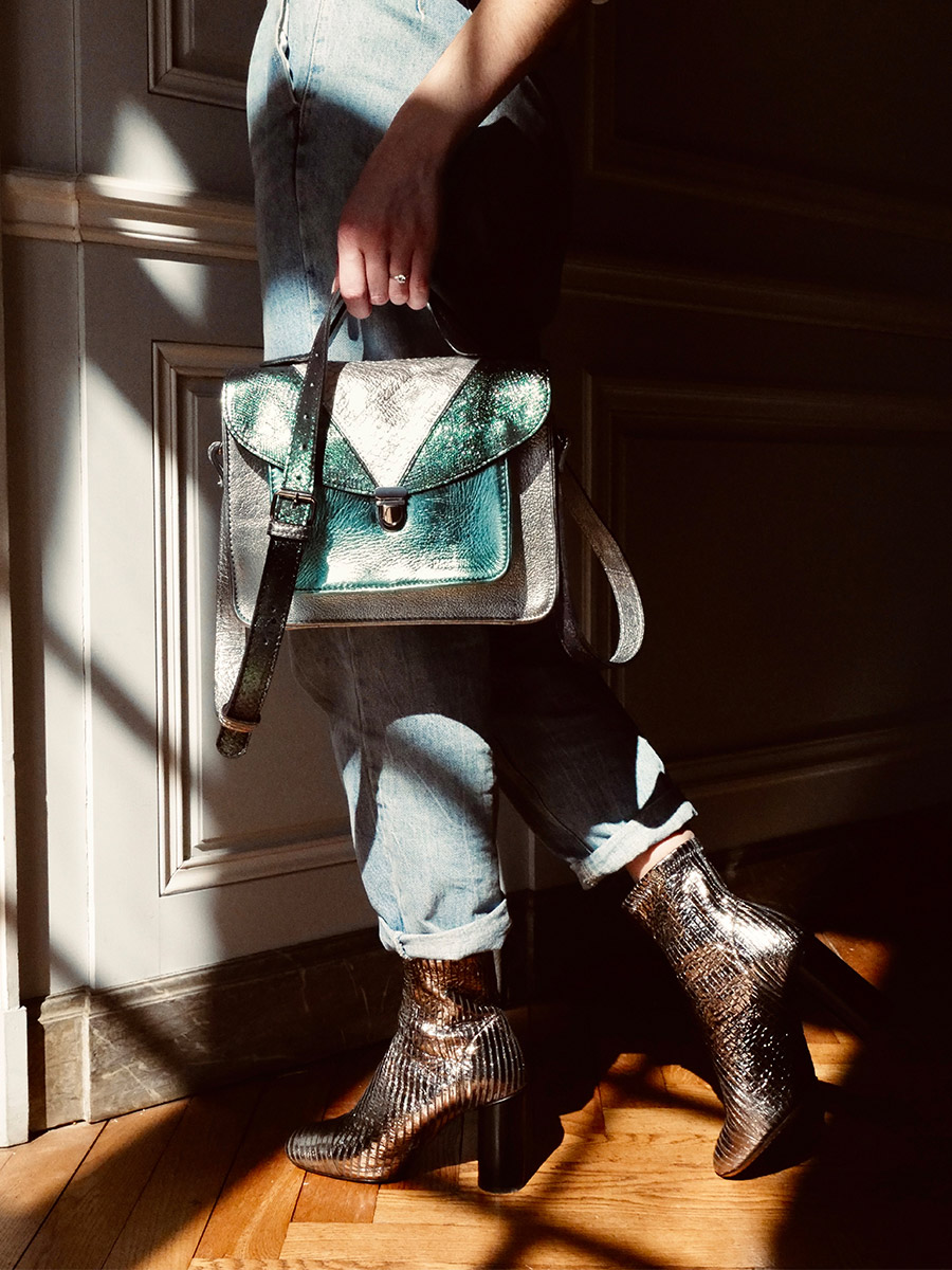 Foto-Tragetasche-Umhängetasche-Leder-Damen-blau-weiß-Mademoiselle-George-Chimère-Polaire-Paul-Marius-W05-CH-S-BLU