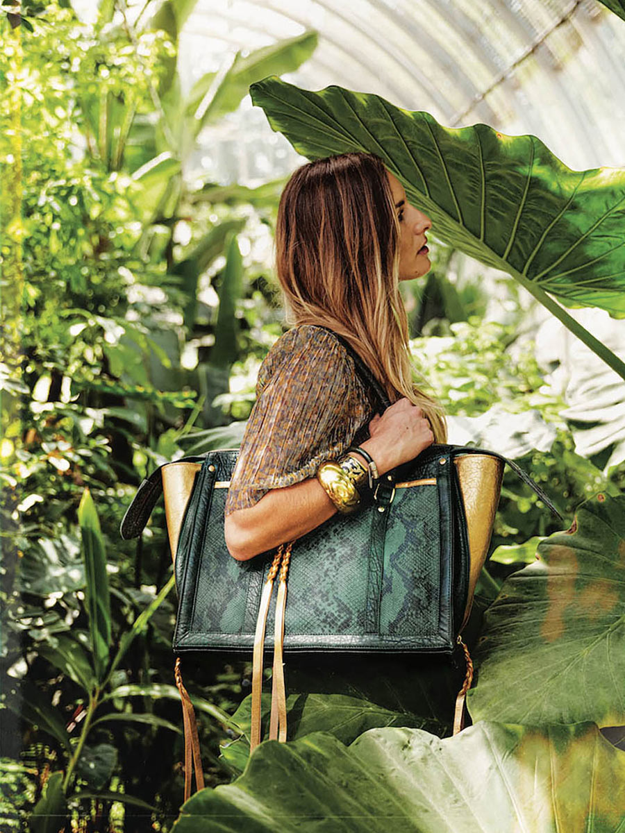 Foto-Tragetasche-Handtasche-Leder-Damen-LeRive Droite M Oasis Paul Marius W19M OA