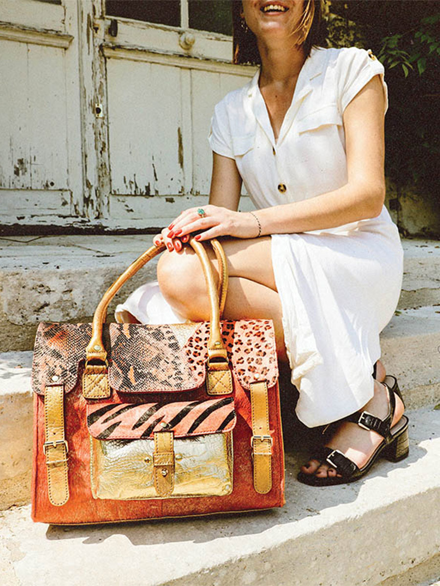 photo-portee-sac-bandouliere-cuir-femme-rose-dore-lerive-gauche-m-chimere-rose-dore-paul-marius-w01m-ch-pi-g