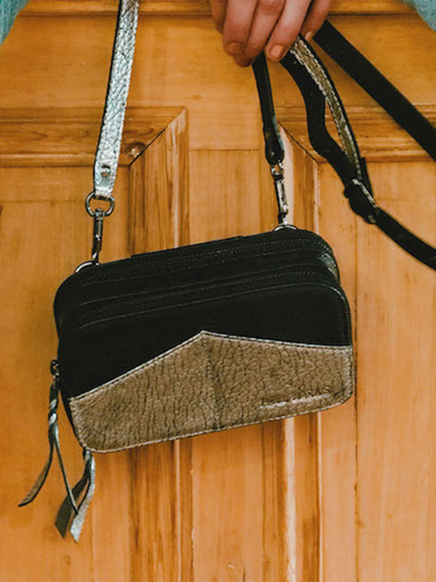 Foto-Tragetasche-Gürteltasche-Leder-Damen-silber-schwarz-Paula-silber-schwarz-Paul-Marius-M66-S-B