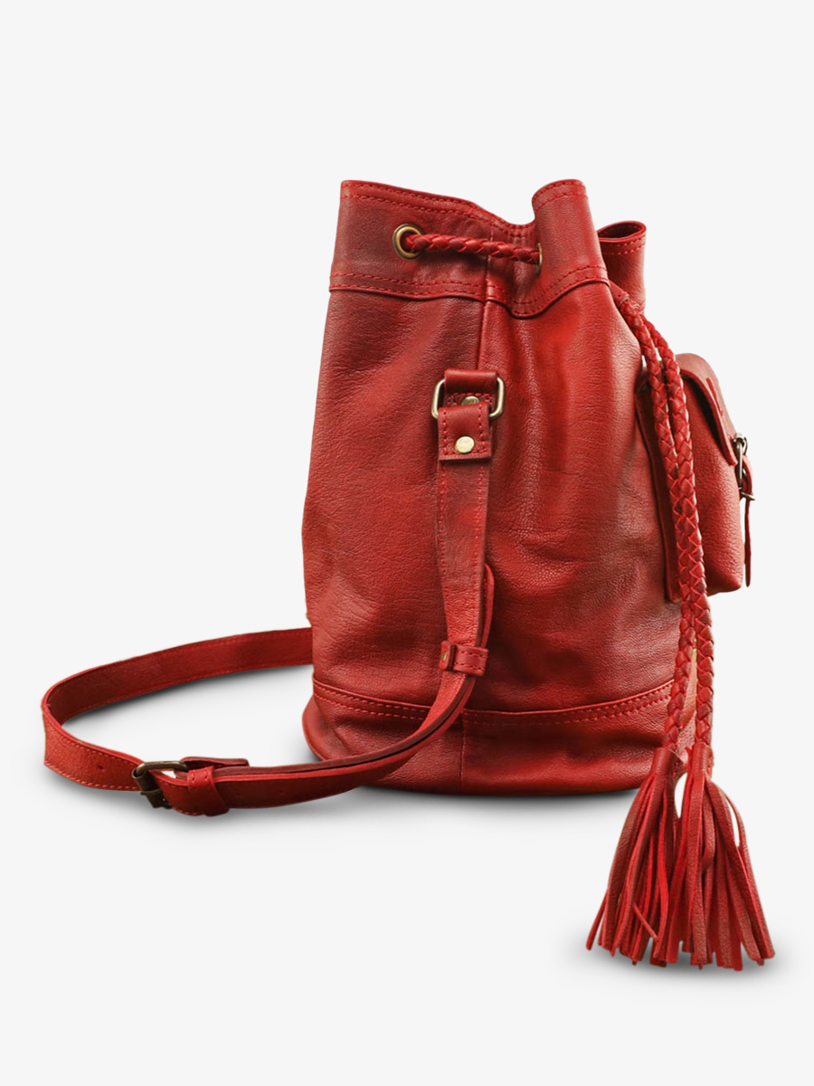 Foto-Seitenansicht-Eimer-Tasche-Leder-Damen-rot-LeFlâneur-rot-Öl-Paul-Marius-M303-OR
