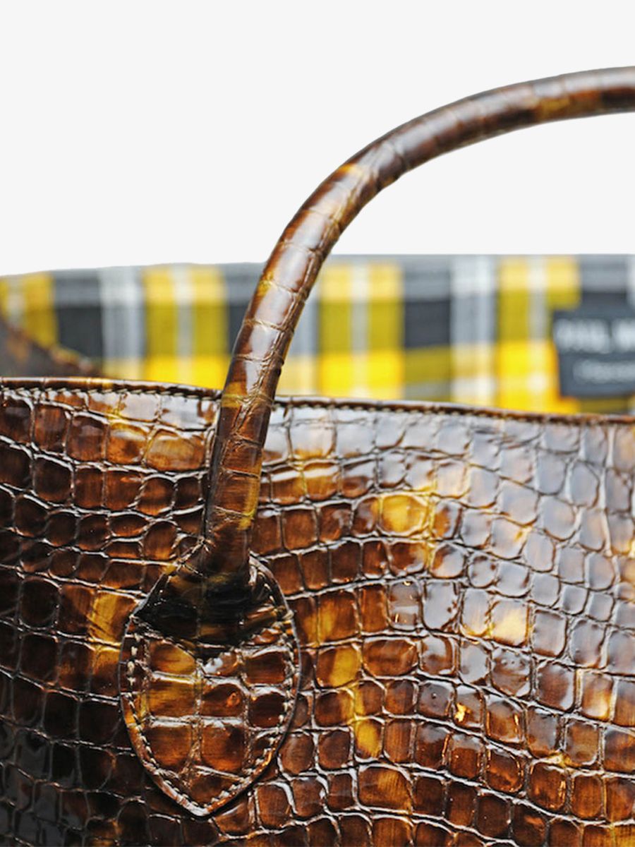 Foto-Material-große-Reisetasche-aus-Leder-für-Herren-silberfarben-Rouen-Delhi-Kaiman-Bernstein-lackiert-Paul-Marius-M105-C-AM