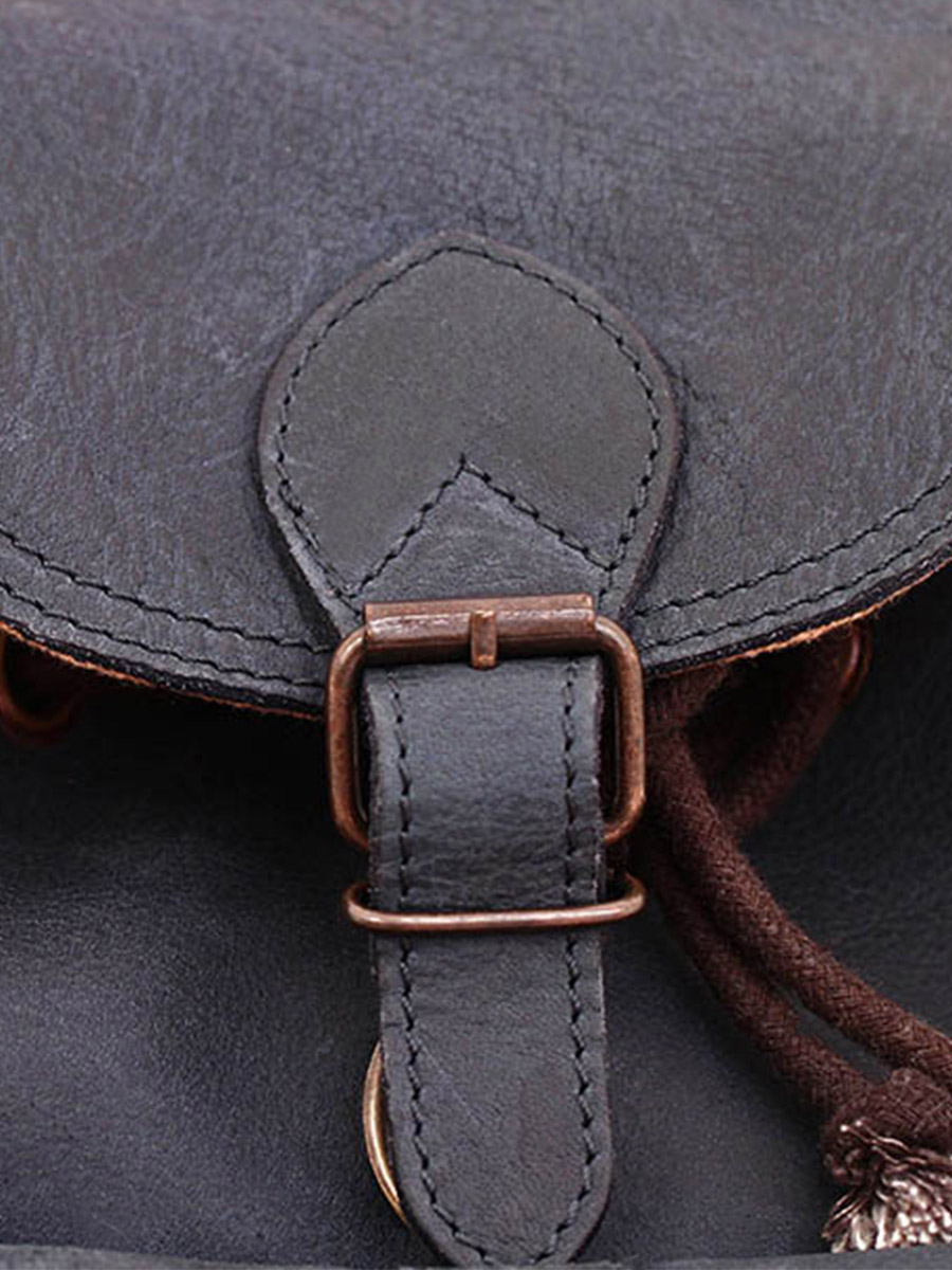 Foto-Material-Rucksack-Leder-Damen-blau-LeBaroudeur-Petrolblau-Paul-Marius-M40-DB