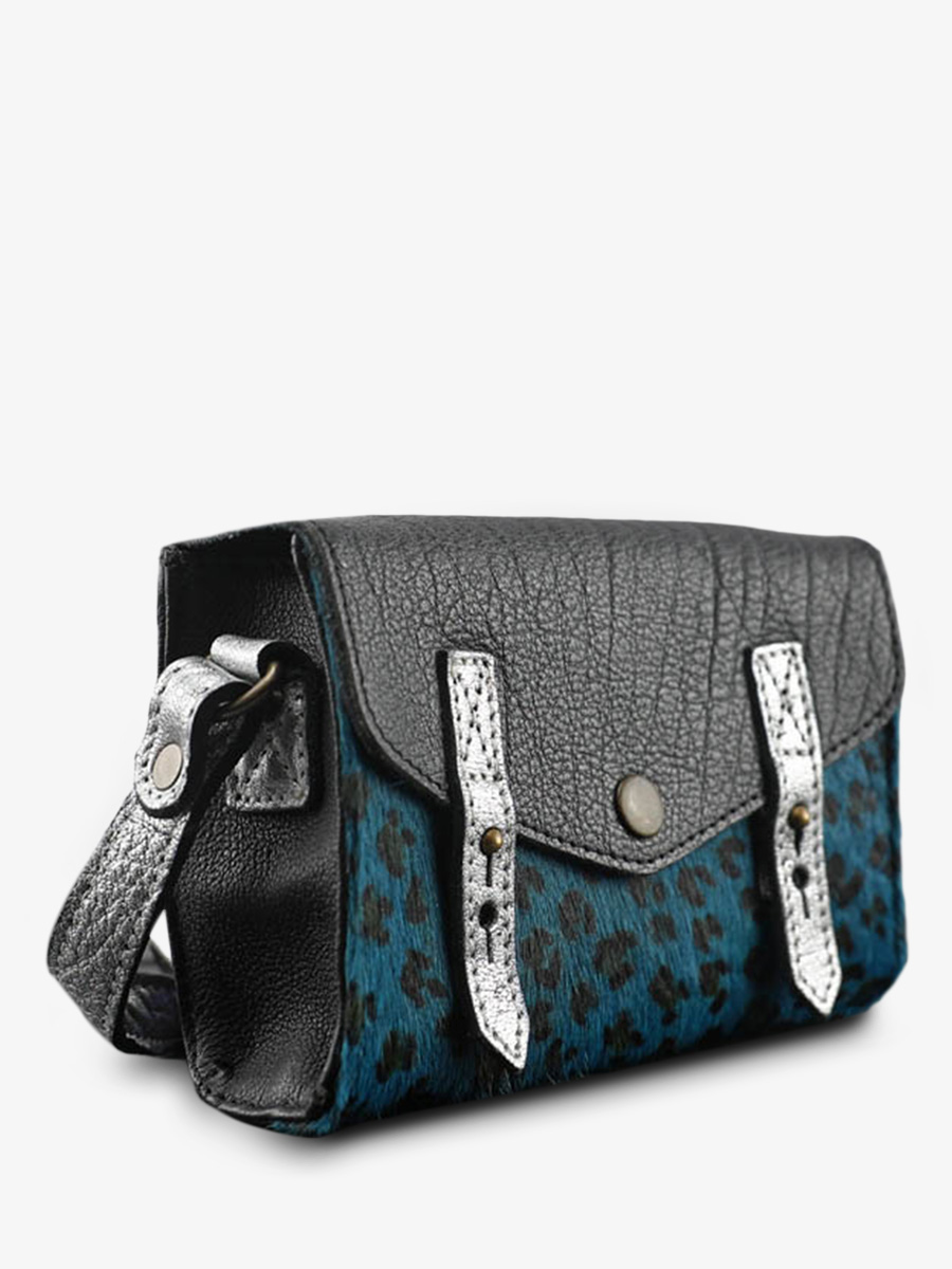 Foto-Seitenansicht-Umhängetasche-Leder-Damen-blau-silber-Le-Mini-Indispensable-Leopard-blau-pool-silber-Paul-Marius-W08S-LP-BLU-B