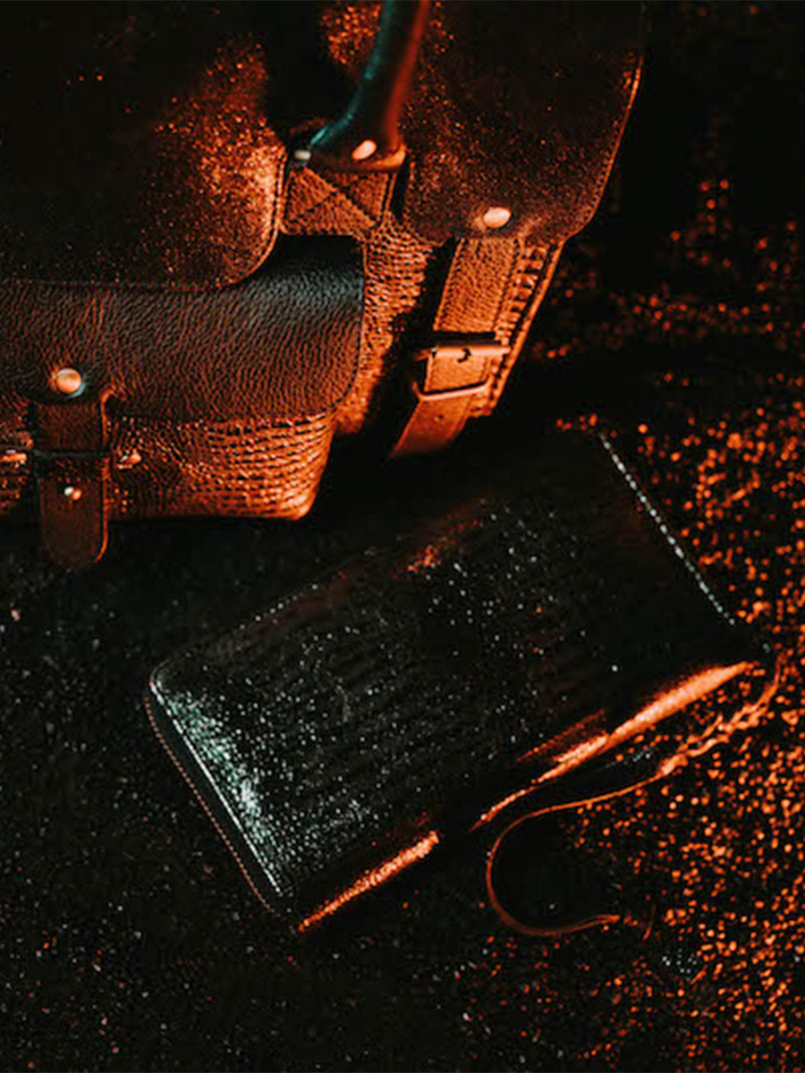 Foto-Seitenansicht-Brieftasche-Leder-Damen-LePortefeuille Charlotte Onyx - Paul Marius - M63 Onyx