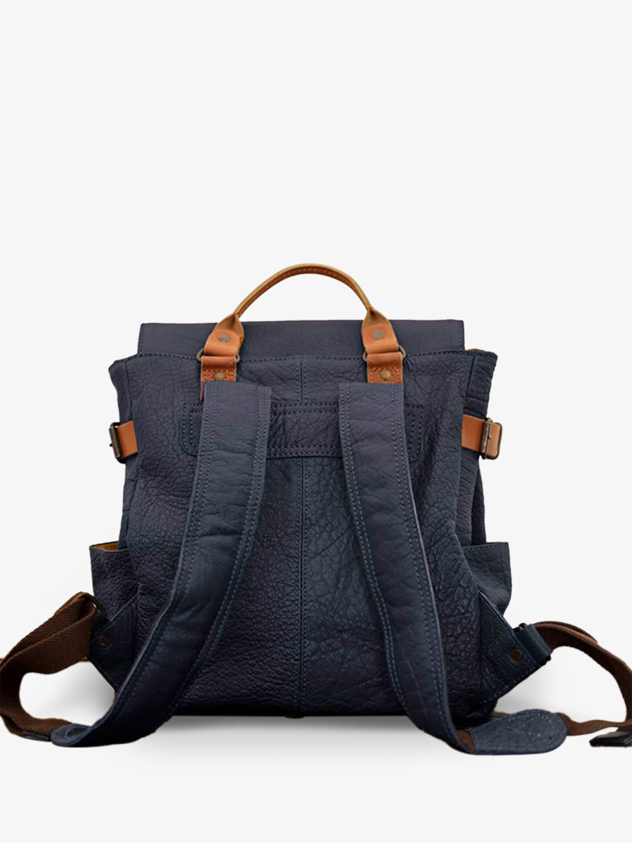 Foto-Rückansicht-Rucksack-aus-blauem-Leder-Laudacieux-Tintenblau-Paul-Marius-W14-DB