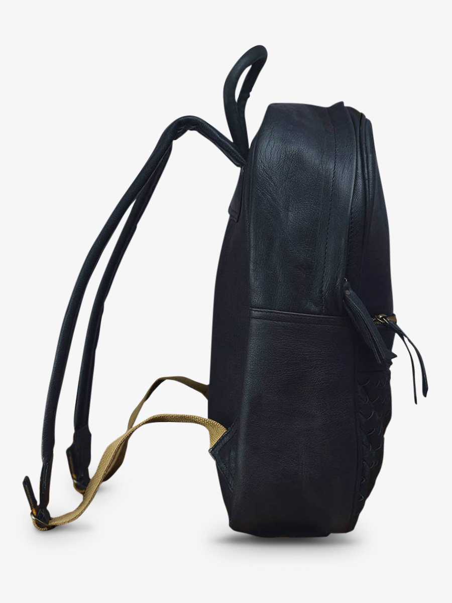 foto-seitenansicht-lederrucksack-blau-lebordelais-tintenblau-paul-marius-m201w-db