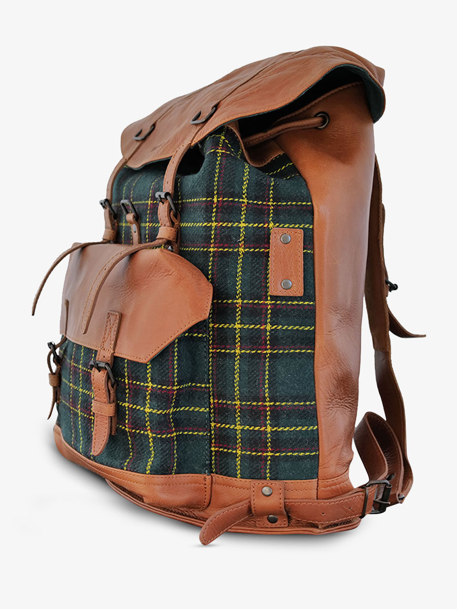 Foto-Seitenansicht-Lederrucksack-für-Herren-Monlegionnaire-Celtik-Paul-Marius-BBP-SCO-GR-OL