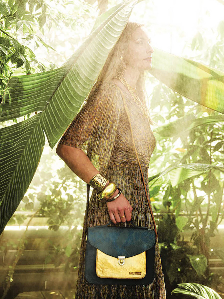 Foto-Rückansicht-Umhängetasche-Leder-Damen-Mademoiselle-George-Oasis-Paul-Marius-W05-OA